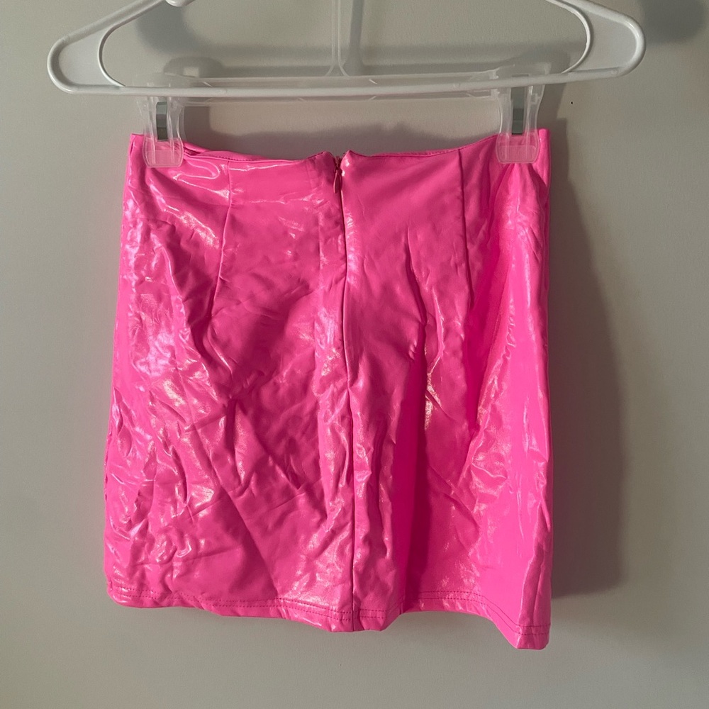Pink skirt - Picture 4 of 4